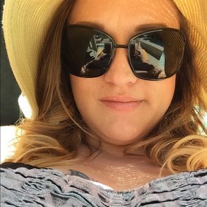 Meet your Posher, Summer